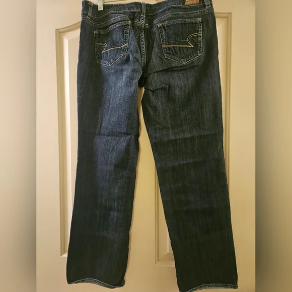 2 For $20 American Eagle Outfitters Indigo Straight Leg Jeans - Picture 4 of 5